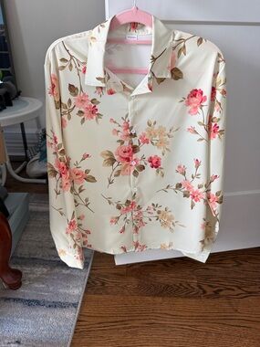 Floral Button-Front Blouse in Cream and Pink